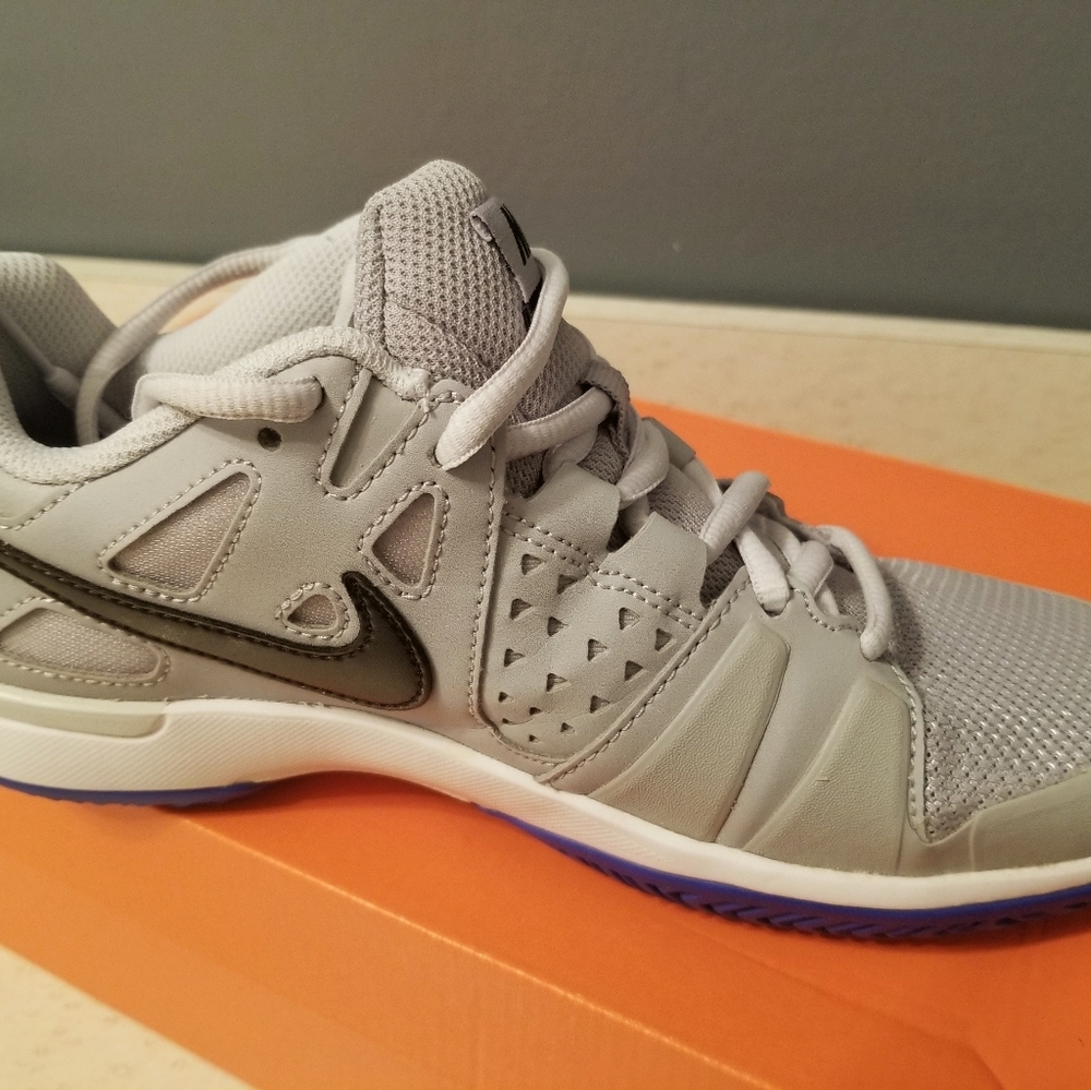 Women's Nike Tennis Sneakers